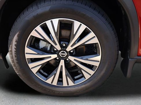 Used 2021 Nissan Rogue SV FWD image 26