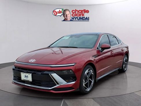 New 2025 Hyundai Sonata SEL image 1