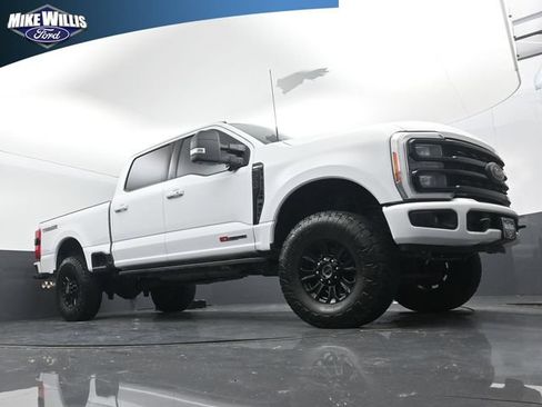 Used 2023 Ford F250 XLT w/ Black Appearance Package AWD/4WD image 17