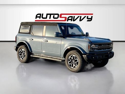 Used 2024 Ford Bronco Outer Banks AWD/4WD image 1