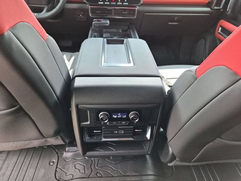 New 2026 GMC Hummer EV 3X w/ Carbon Fiber Edition Package AWD/4WD image 36