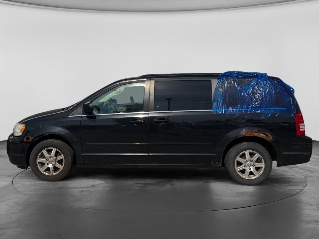 Used 2008 Chrysler Town & Country Touring FWD image 6