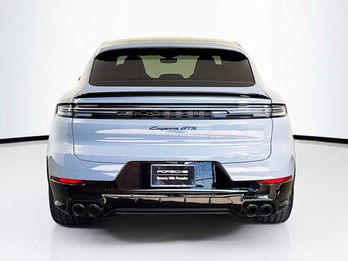New 2025 Porsche Cayenne GTS image 10