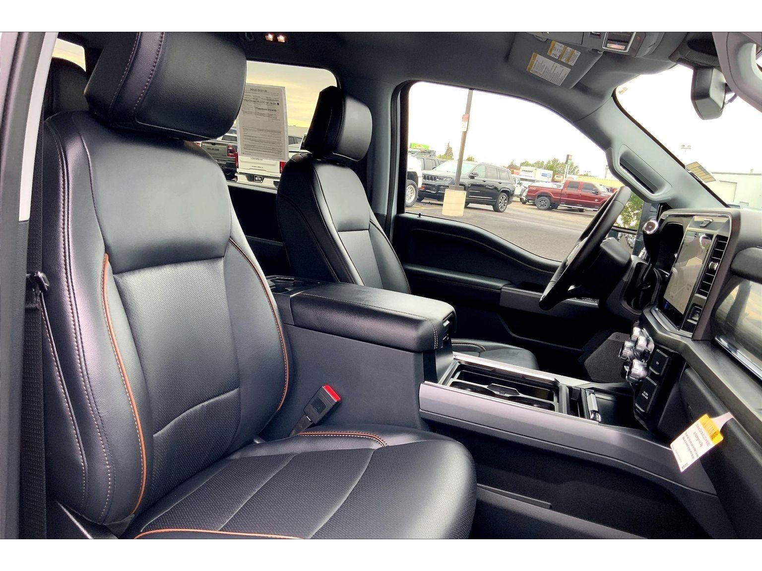 Used 2025 Ford F350 Lariat AWD/4WD image 8