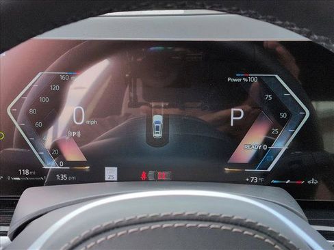 Used 2025 BMW X7 xDrive40i w/ M Sport Package image 11