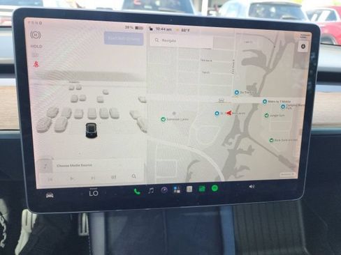 Used 2022 Tesla Model Y Performance AWD/4WD image 2