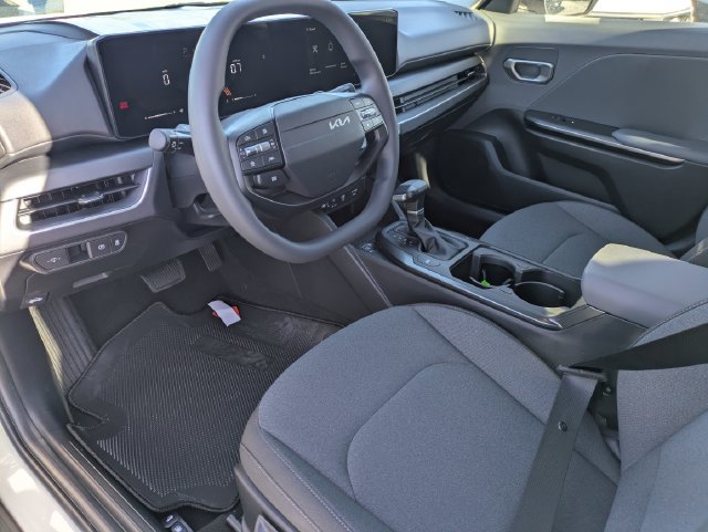 Certified 2025 Kia K4 FWD image 23