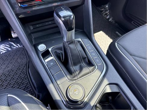 Used 2022 Volkswagen Tiguan SEL R-Line AWD/4WD image 22
