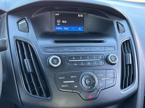 Used 2017 Ford Focus SE image 17