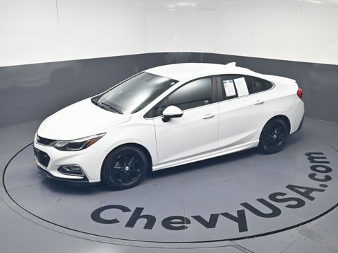 Used 2016 Chevrolet Cruze LT w/ Convenience Package image 31