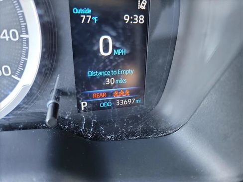 Used 2022 Toyota Corolla LE FWD image 17