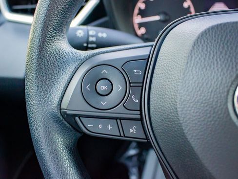 Used 2024 Toyota Corolla LE image 24