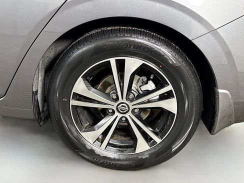 Used 2021 Nissan Sentra SV image 32