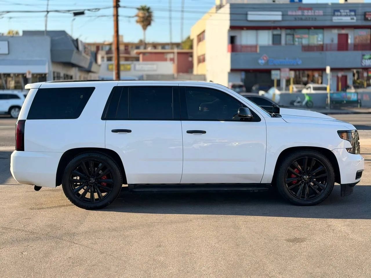 Used 2018 Chevrolet Tahoe 4WD image 22