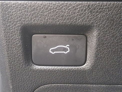 Used 2024 Kia K5 GT-Line image 23