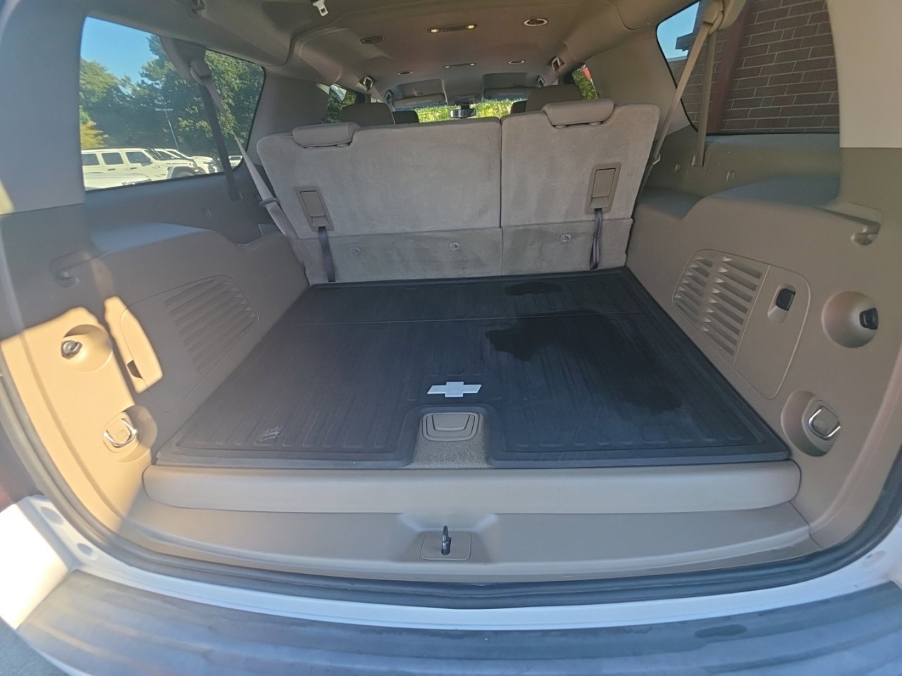 Used 2016 Chevrolet Suburban LS w/ Max Trailering Package RWD image 20