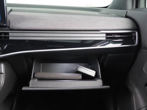 Used 2024 Honda Prologue EX image 38