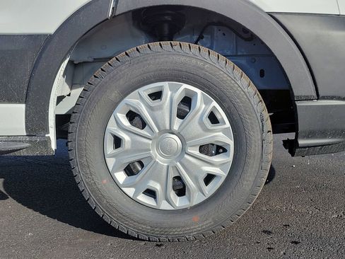 New 2026 Ford Transit 250 148 Medium Roof image 7