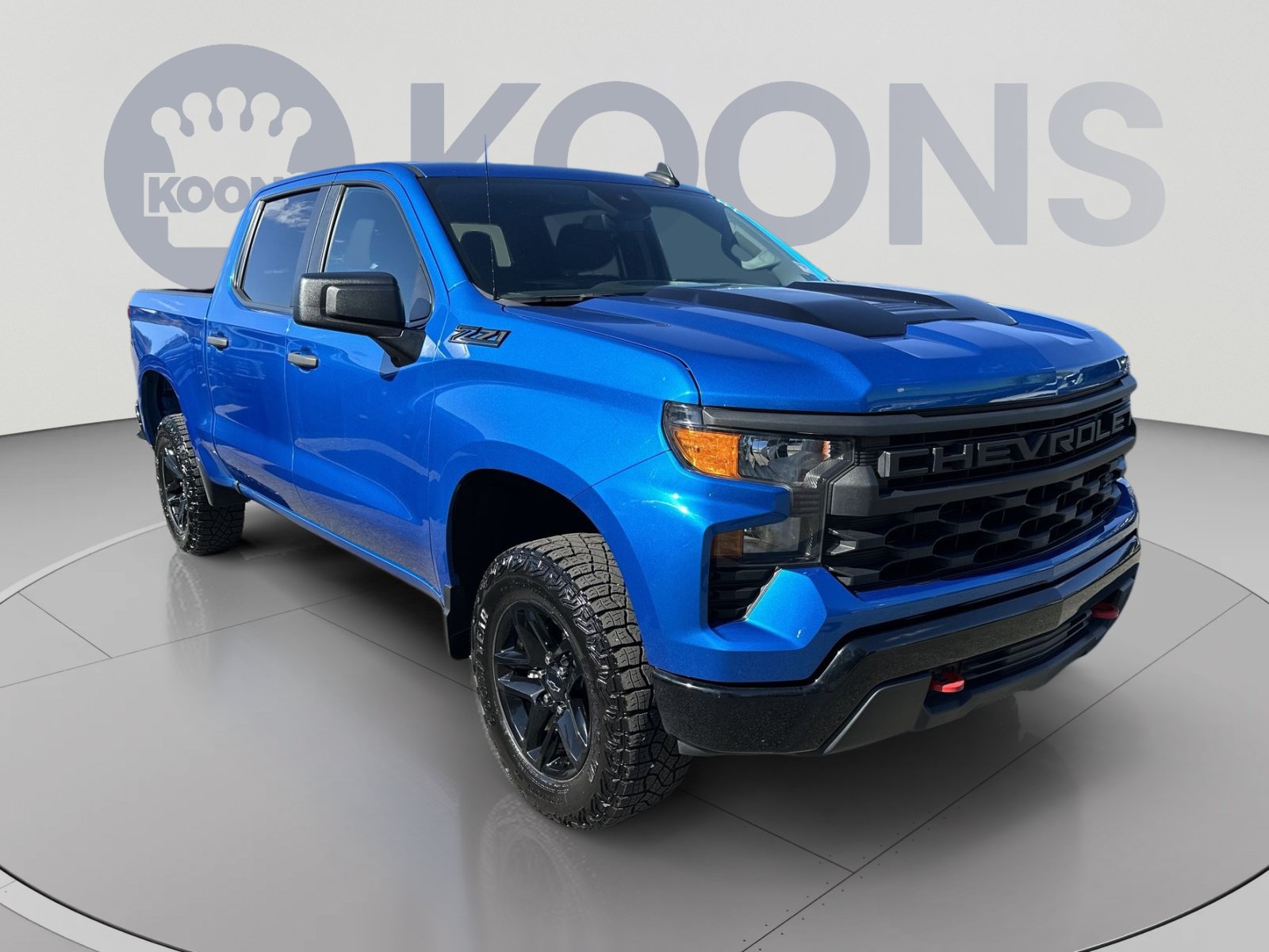 Used 2023 Chevrolet Silverado 1500 Custom Trail Boss w/ LPO, Dark Essentials Package AWD/4WD image 2