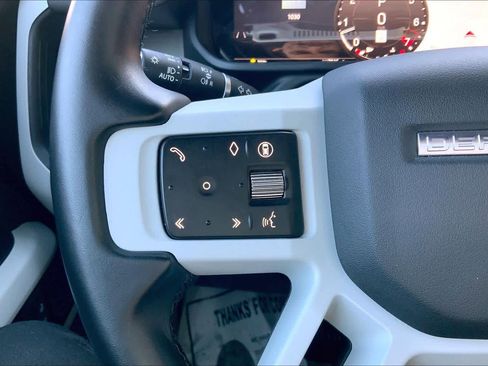 Used 2024 Land Rover Defender 90 X-Dynamic SE image 23