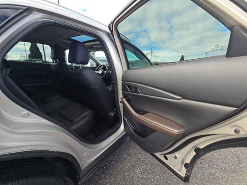 Used 2022 MAZDA CX-30 AWD 2.5 S w/ Premium Package image 14