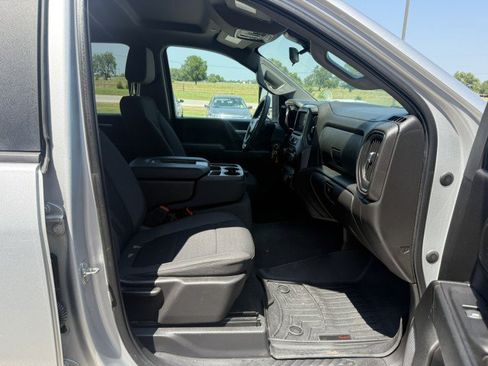 Used 2022 Chevrolet Silverado 2500 Custom w/ Gooseneck/5TH Wheel Package AWD/4WD image 8