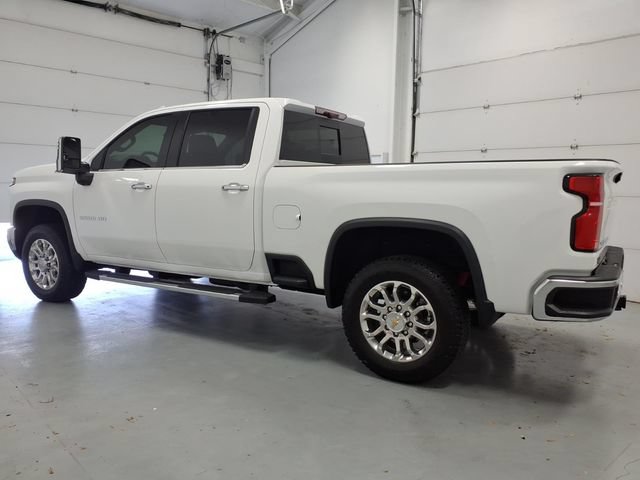 Used 2025 Chevrolet Silverado 2500 LTZ w/ LTZ Premium Package AWD/4WD image 6