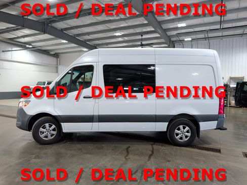 Used 2019 Mercedes-Benz Sprinter 144 image 5