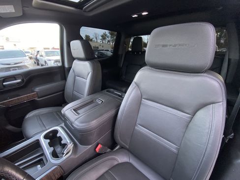 Used 2021 GMC Sierra 1500 Denali w/ Denali Ultimate Package image 22