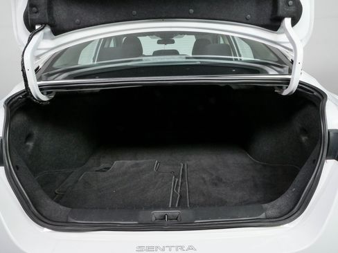 Used 2023 Nissan Sentra SV FWD image 28
