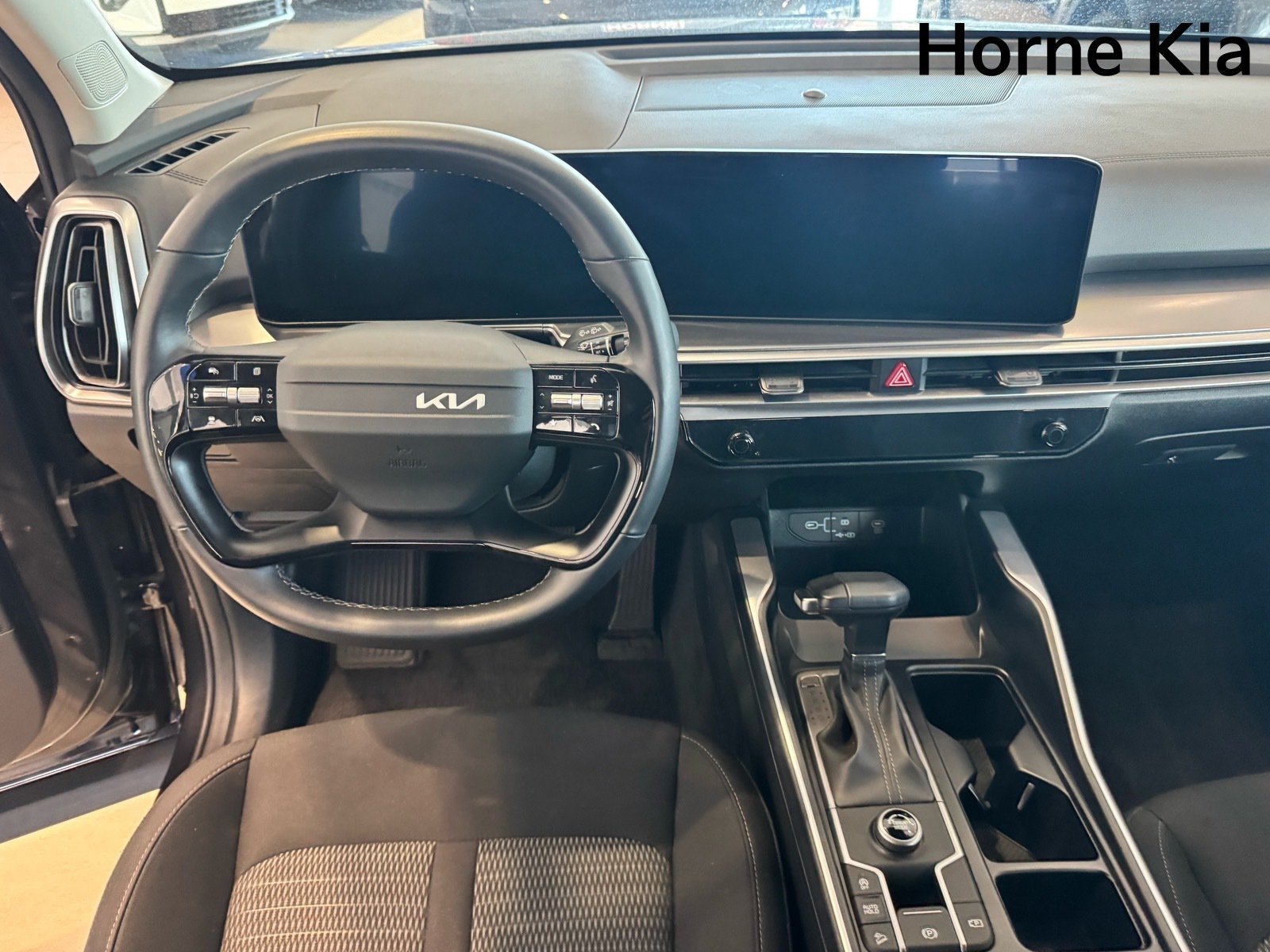 New 2026 Kia Sorento LX FWD image 13