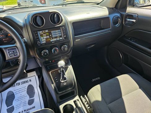 Used 2016 Jeep Patriot Sport w/ Power Value Group AWD/4WD image 13