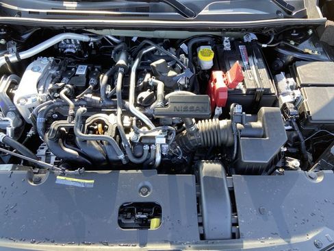 Used 2025 Nissan Sentra S FWD image 27