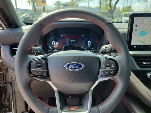 Used 2025 Ford Explorer ST w/ Sun And Sound Package image 11