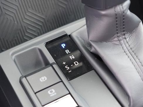 Certified 2025 Toyota Tacoma TRD Off-Road image 37