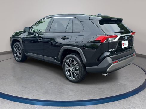 Used 2024 Toyota RAV4 Limited w/ Advanced Technology Package AWD/4WD image 7