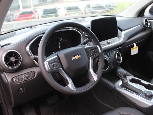 New 2026 Chevrolet Blazer LT w/ Midnight/Sport Edition AWD/4WD image 11