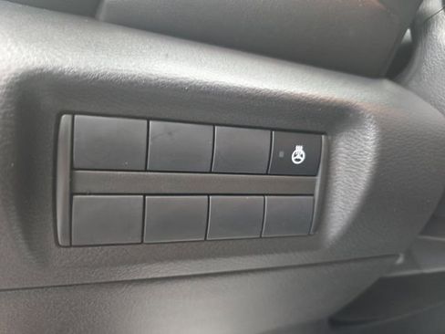 Used 2024 Nissan Kicks SR w/ SR Premium Package image 41