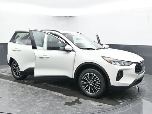 New 2026 Ford Escape SE image 51