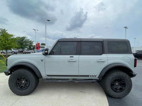 Used 2021 Ford Bronco First Edition AWD/4WD image 4