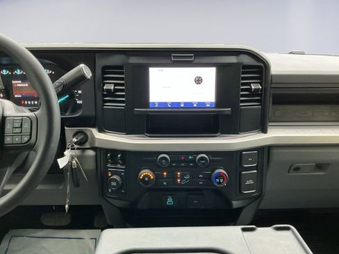 Used 2025 Ford F250 XL w/ XL Chrome Package AWD/4WD image 11