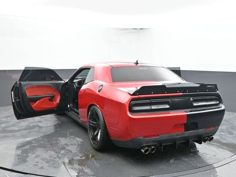 Used 2016 Dodge Challenger SRT Hellcat image 76