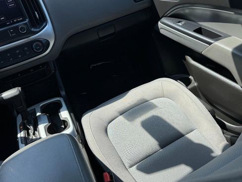 Used 2020 Chevrolet Colorado LT RWD image 18
