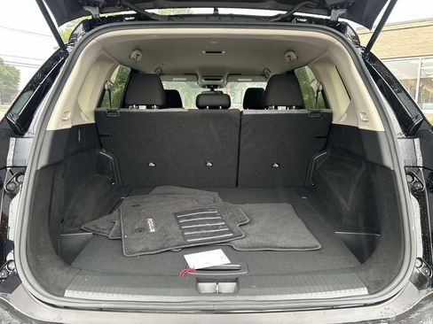 Certified 2023 Nissan Rogue SV AWD/4WD image 11