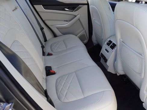 Used 2021 Jaguar F-PACE S image 31