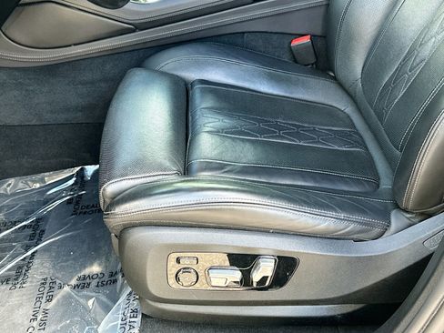 Used 2021 BMW X6 sDrive40i w/ Executive Package image 19