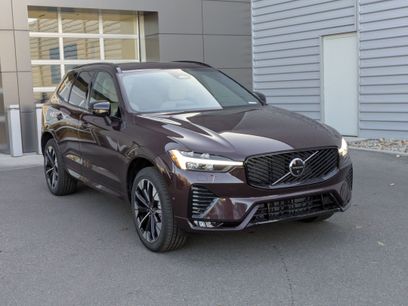 New 2026 Volvo XC60 B5 Plus w/ Climate Package