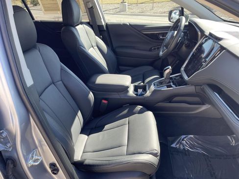 Used 2025 Subaru Outback Limited XT image 28