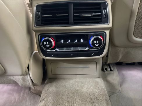 Used 2017 Audi Q7 3.0T Premium Plus w/ Premium Plus Package image 29