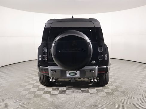 Used 2023 Land Rover Defender 110 V8 image 6